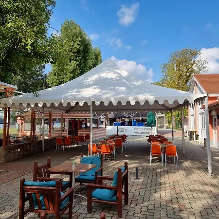 Rugby Club Hotel 2*